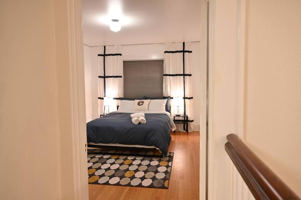 U-District Warmth 8 Mins Walk To Uw Villa Seattle Bagian luar foto
